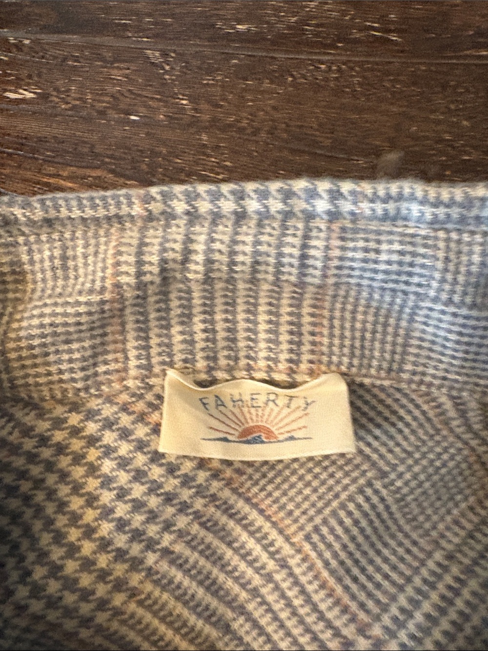 Faherty Nazaré Relaxed Flannel Shirt Canyon Plaid Tan Medium NWT - Picture 5 of 12